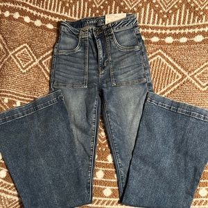 American Eagle Flare leg Jeans
